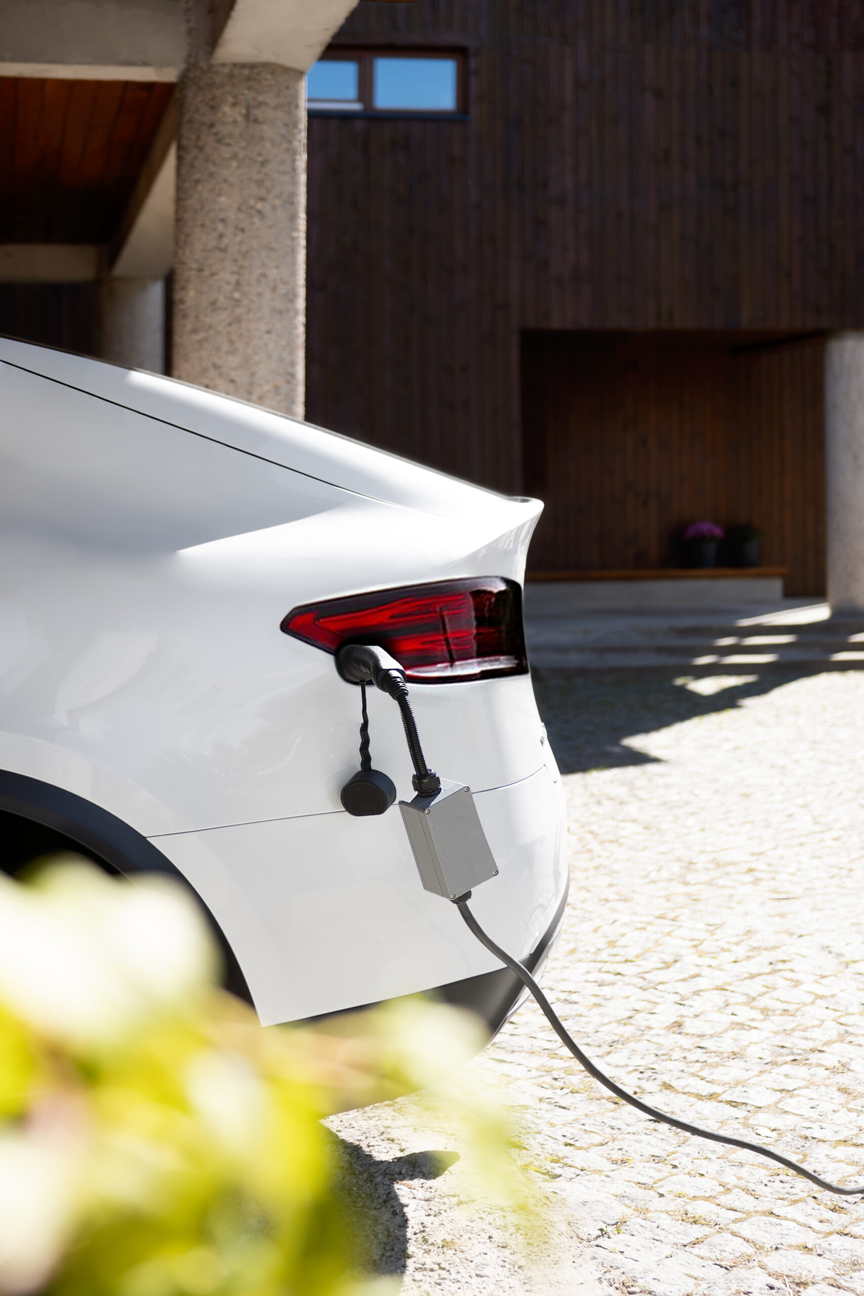 Installation de borne de recharge à Saint-Priest